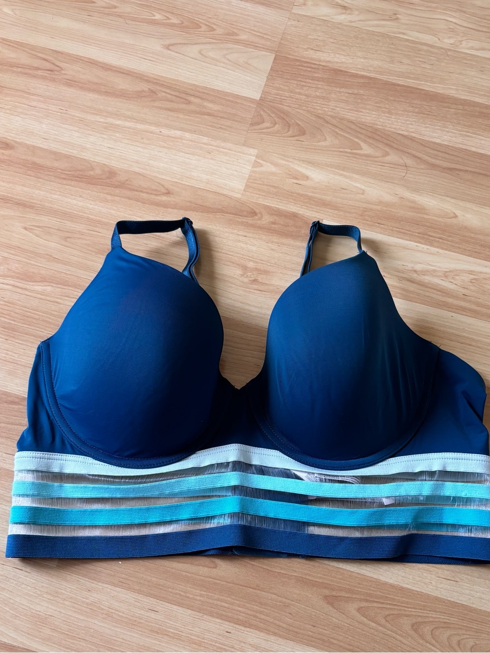 Victoria’s Secret Lightly Lined T Shirt Bra
